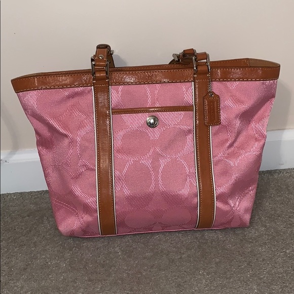 Coach Handbags - Coach purse